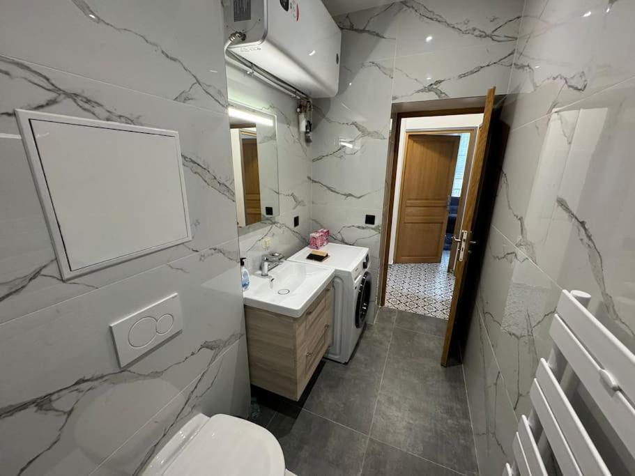 L'Etoile De Seine 77 Appartement 5 Dammarie-les-Lys Exterior photo